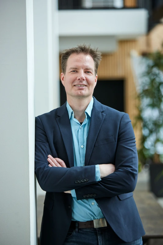 Henrik Stokvad underviser avanceret ChatGPT kursus i workshop format